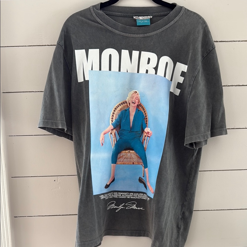 Monroe Graphic T-Shirt in Black and Blue